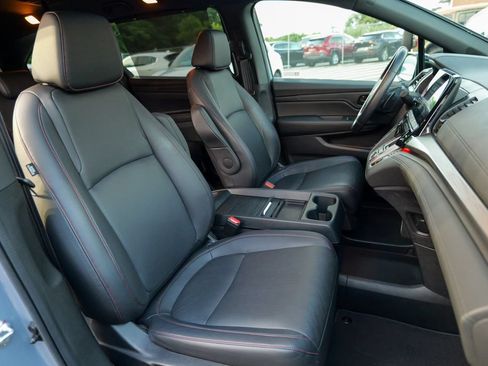 Used 2023 Honda Odyssey Sport image 35