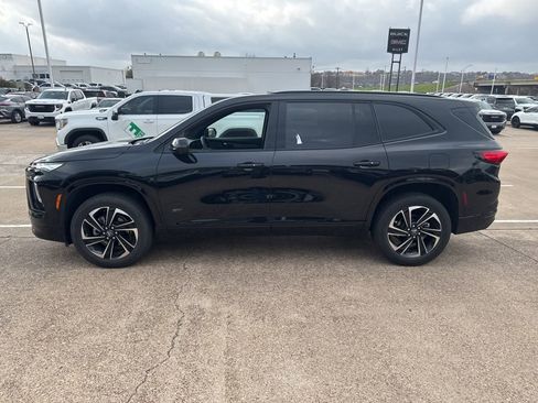 Used 2025 Buick Enclave Sport Touring image 2