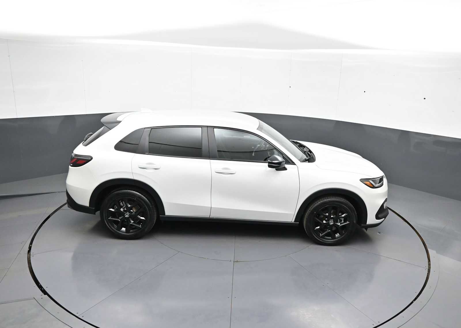 Certified 2025 Honda HR-V Sport image 35