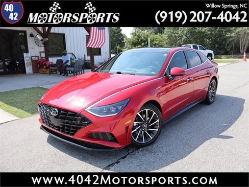 Used 2021 Hyundai Sonata Limited w/ Cargo Package FWD image 1