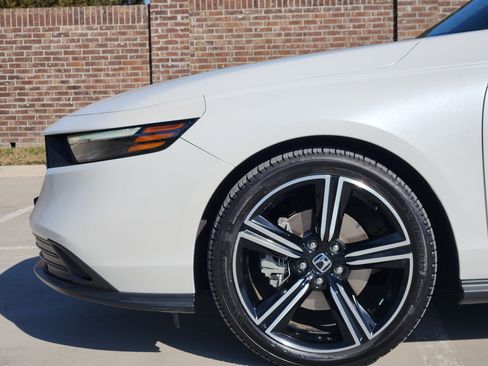 Certified 2023 Honda Accord Sport image 10