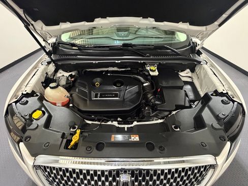 Used 2019 Lincoln MKC Premiere FWD image 16