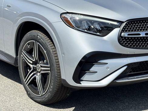 New 2025 Mercedes-Benz GLC 350e 4MATIC image 4