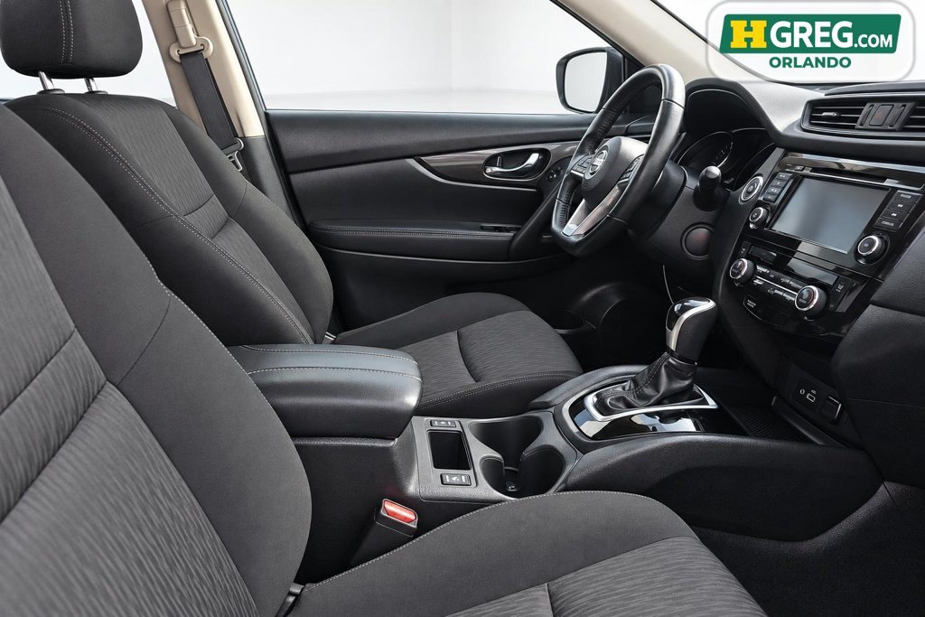 Used 2020 Nissan Rogue SV FWD image 11