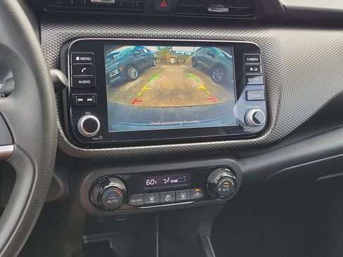 Used 2021 Nissan Kicks SV FWD image 26