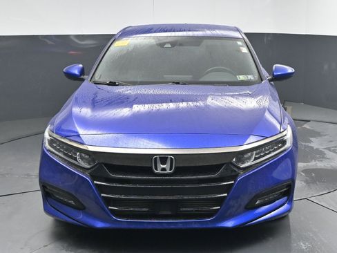 Used 2019 Honda Accord Sport image 2