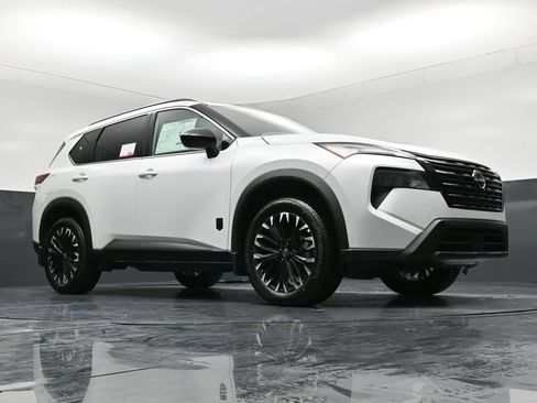 New 2026 Nissan Rogue SV image 32