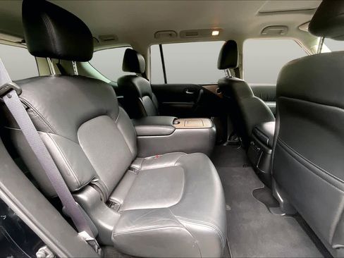 Used 2023 Nissan Armada SL w/ Captain's Chairs Package RWD image 28