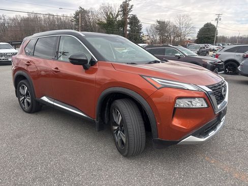 Used 2023 Nissan Rogue Platinum w/ Platinum Premium Package image 9