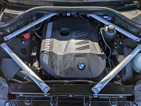 Certified 2025 BMW X7 xDrive40i w/ Premium Package image 25