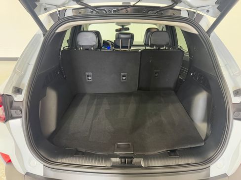 Used 2025 Ford Escape Platinum AWD/4WD image 25