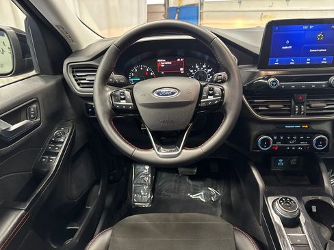 Certified 2022 Ford Escape SEL w/ SEL Stealth AWD Package image 14