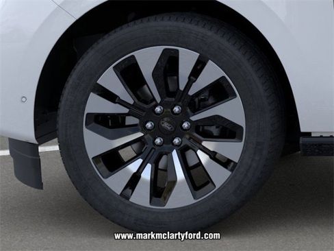 New 2026 Ford Expedition Max Platinum image 19