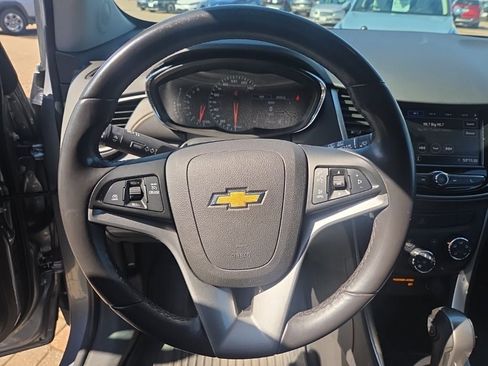 Used 2020 Chevrolet Trax LT w/ LT Convenience Package AWD/4WD image 15