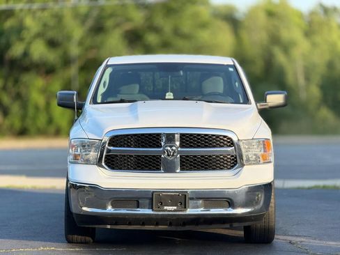 Used 2016 RAM 1500 Classic SLT AWD/4WD image 2