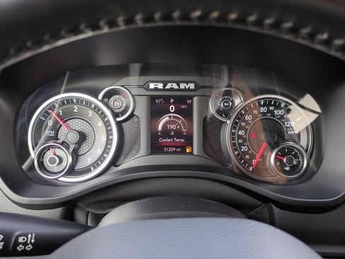 Used 2020 RAM 1500 Big Horn RWD image 21