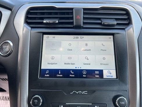 Used 2020 Ford Fusion SE image 26