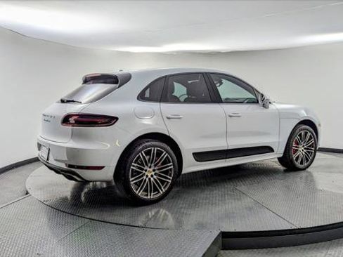 Used 2016 Porsche Macan Turbo image 8