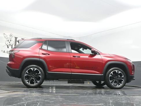 New 2026 Chevrolet Equinox LT w/ Convenience Package II FWD image 31