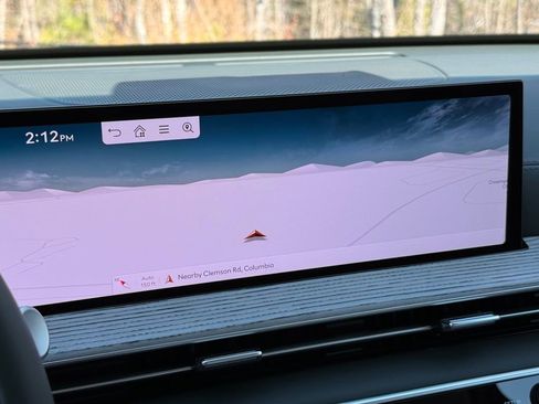 Used 2025 Genesis GV80 3.5T Prestige image 4