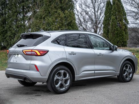 Used 2023 Ford Escape ST-Line Select image 5