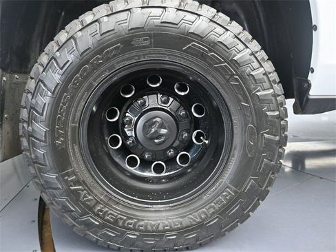 Used 2024 RAM 3500 Laramie w/ Night Edition image 9
