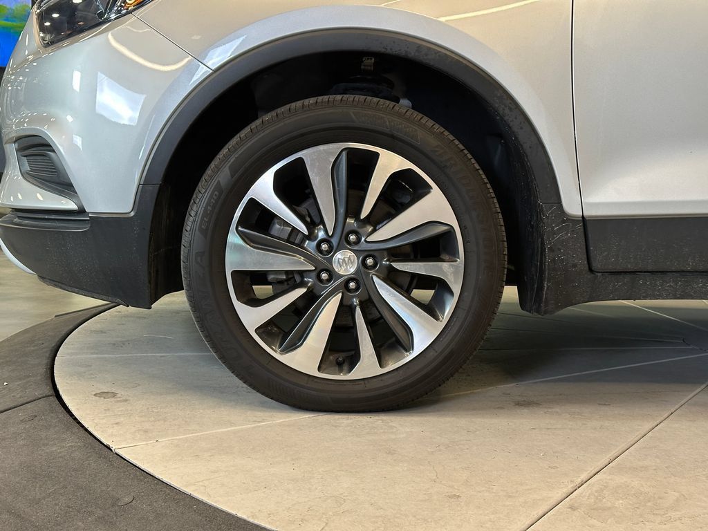 Used 2021 Buick Encore Preferred w/ Safety Package AWD/4WD image 25