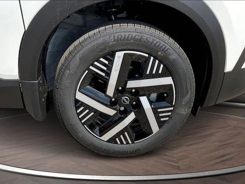 New 2026 Nissan Kicks SV w/ SV Premium Package image 11