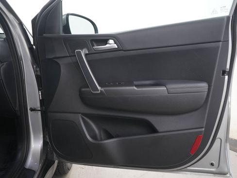 Used 2021 Kia Sportage LX FWD image 9