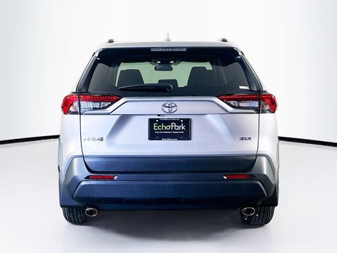 Used 2025 Toyota RAV4 XLE w/ Convenience Package FWD image 7