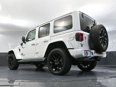 Used 2021 Jeep Wrangler Unlimited Sahara image 49