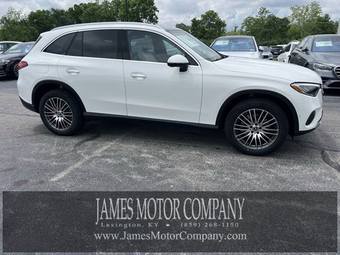 Certified 2025 Mercedes-Benz GLC 300 4MATIC image 5