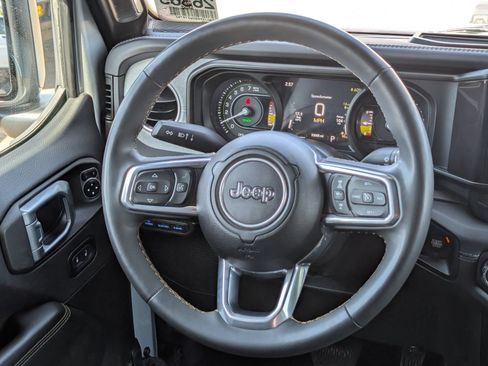 Used 2024 Jeep Wrangler Unlimited Sahara AWD/4WD image 15