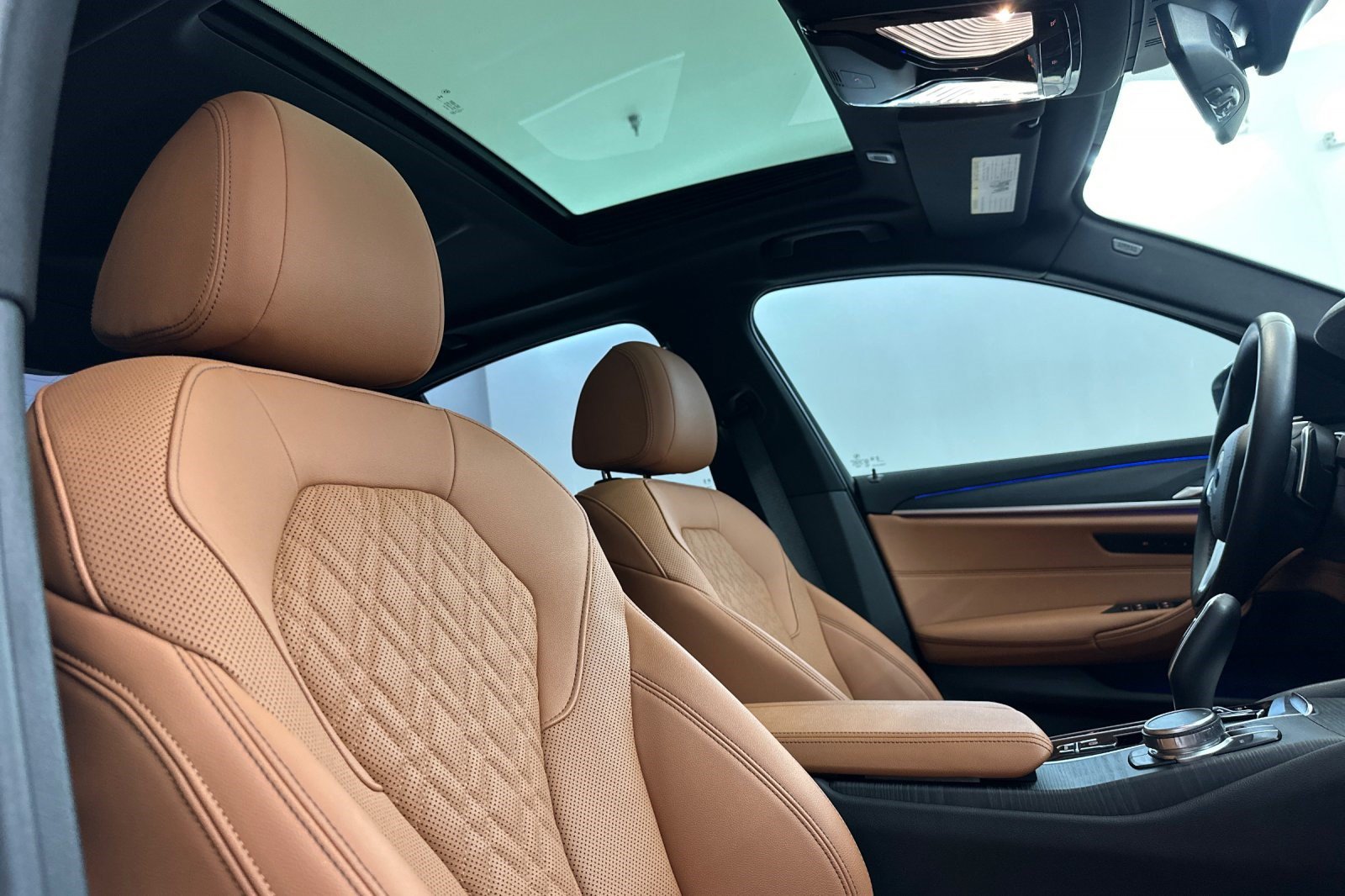 Certified 2023 BMW 530i w/ Convenience Package RWD image 25