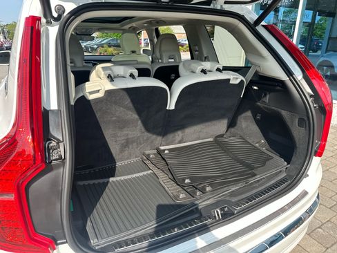 Used 2023 Volvo XC90 B5 Plus w/ Protection Package Premier AWD/4WD image 31