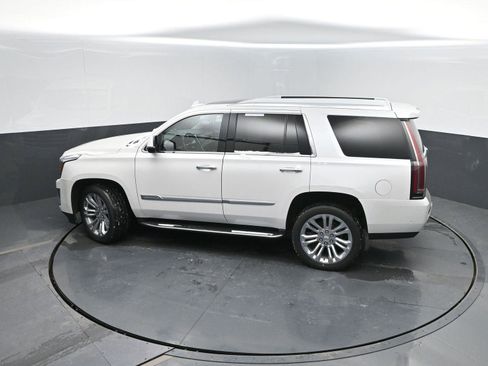 Used 2020 Cadillac Escalade Premium Luxury w/ LPO, Radiant Package image 41
