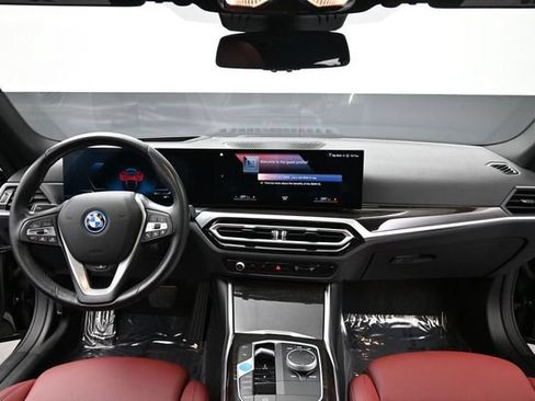 Used 2023 BMW i4 eDrive35 RWD image 14