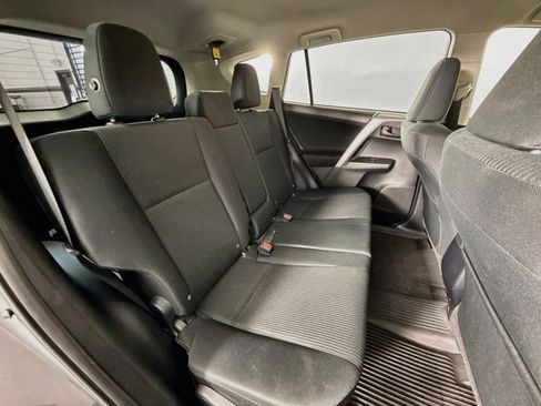 Used 2017 Toyota RAV4 LE FWD image 23