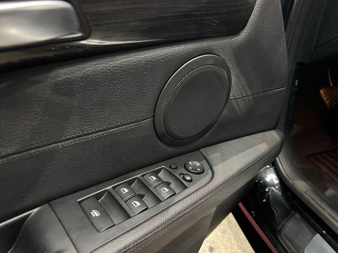 Used 2015 BMW Z4 sDrive35is image 44