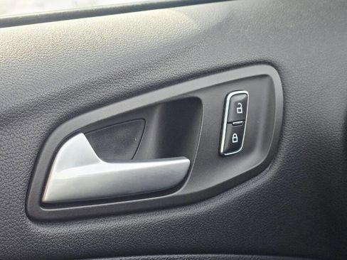 Used 2014 Ford Escape SE w/ Equipment Group 201A image 26