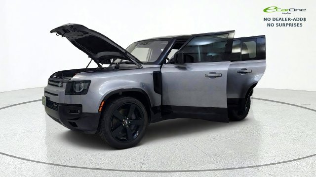 Used 2022 Land Rover Defender 110 X-Dynamic SE AWD/4WD image 13