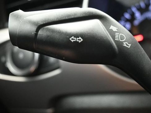 Used 2019 Ford Mustang Premium RWD image 17