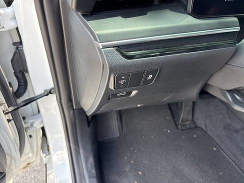 Used 2025 Kia K5 GT FWD image 26