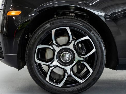 Used 2024 Rolls-Royce Cullinan Black Badge w/ Driver's Package AWD/4WD image 15