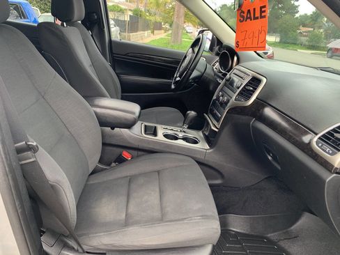 Used 2013 Jeep Grand Cherokee Laredo image 10