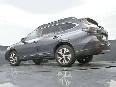 Used 2022 Subaru Outback Limited AWD/4WD image 10