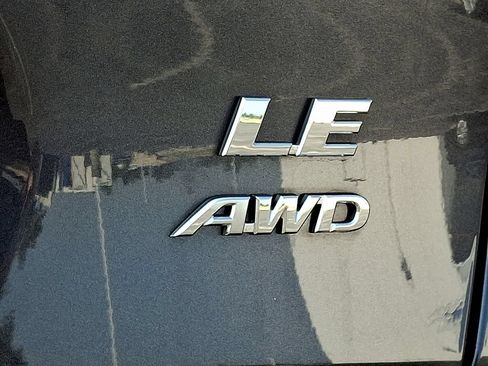 Used 2023 Toyota RAV4 LE AWD/4WD image 11