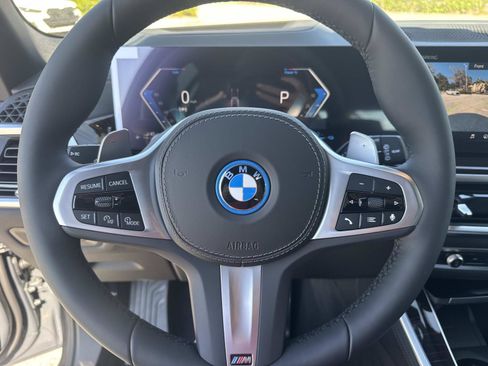 New 2026 BMW X5 xDrive50e w/ M Sport Package AWD/4WD image 28