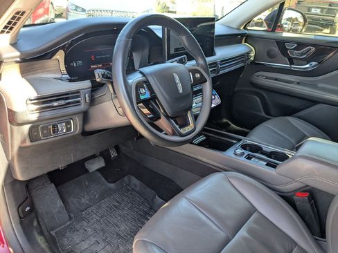 Used 2024 Lincoln Corsair Reserve w/ Equipment Group 201A image 10