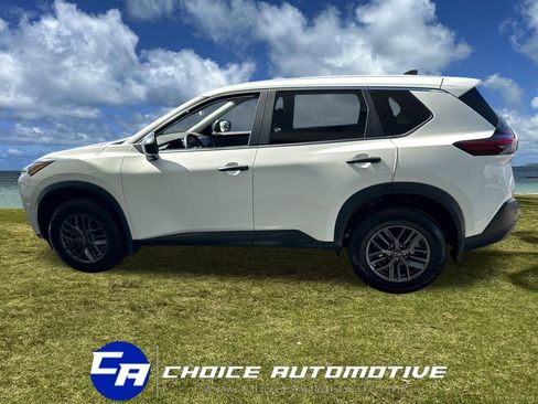 Used 2023 Nissan Rogue S FWD image 3
